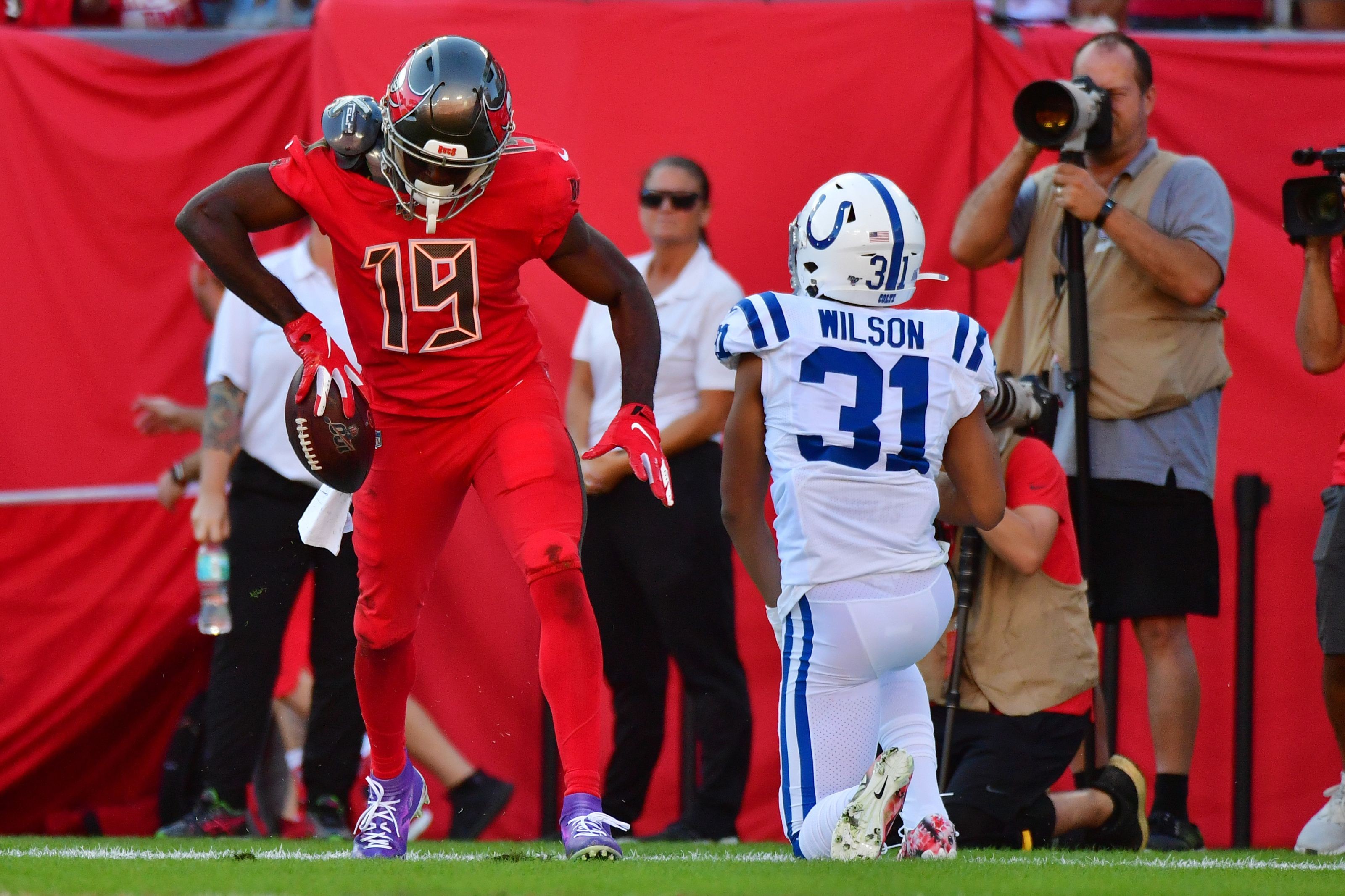 Colts vs. Buccaneers Defensive grades