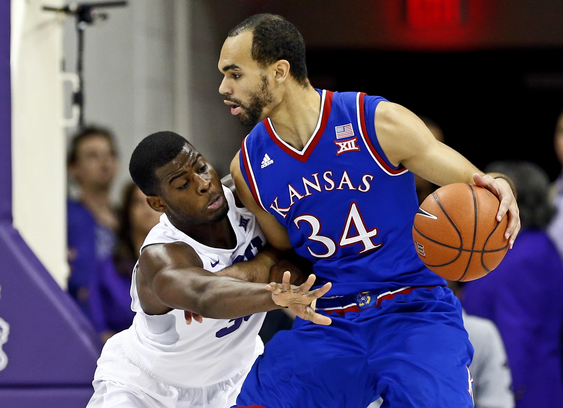 Kansas basketball fans happy for Perry Ellis