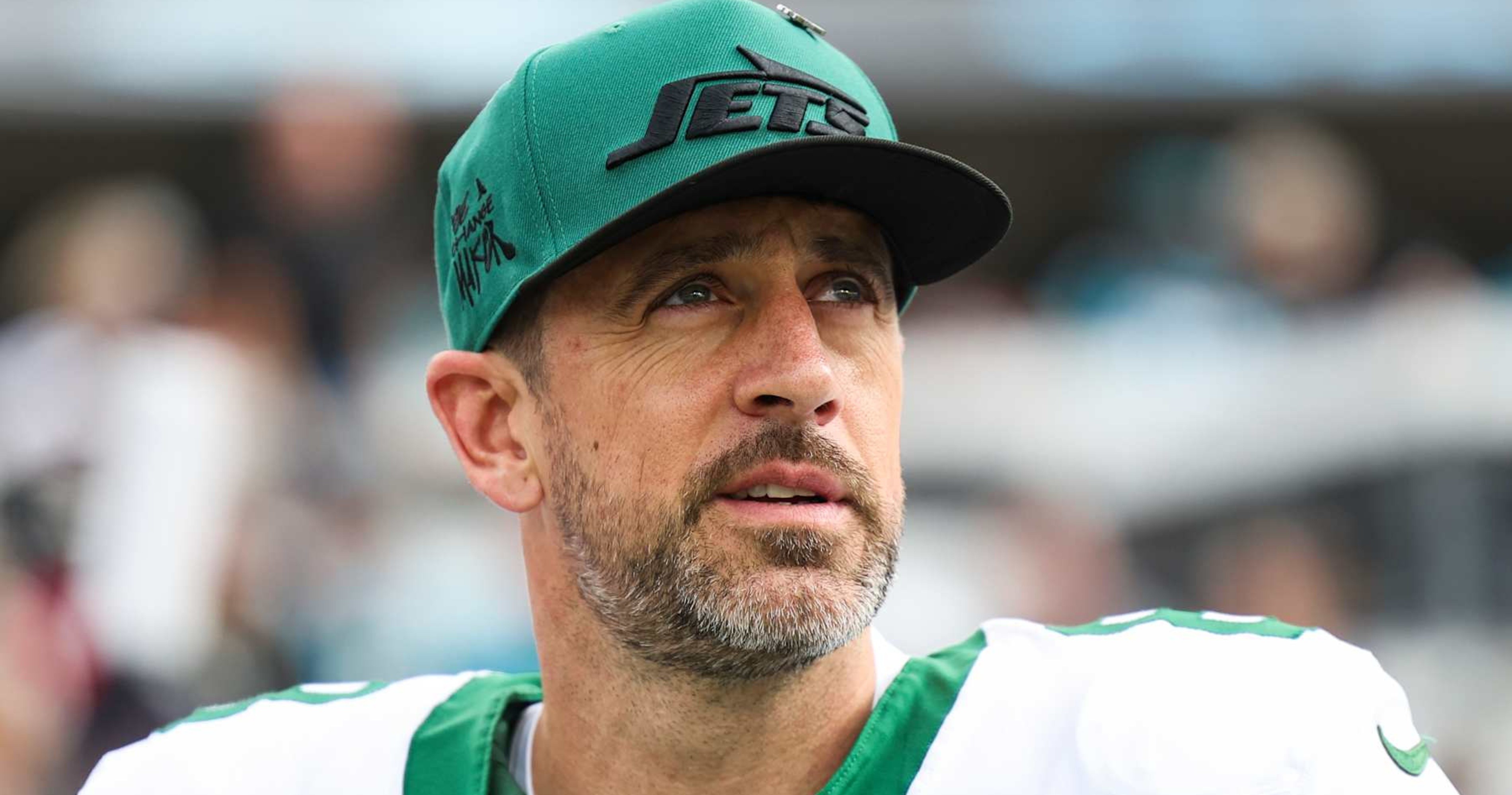 Clint Avril Ruled out vs. Rams with Neck Injury, Pete Carroll Talks DE