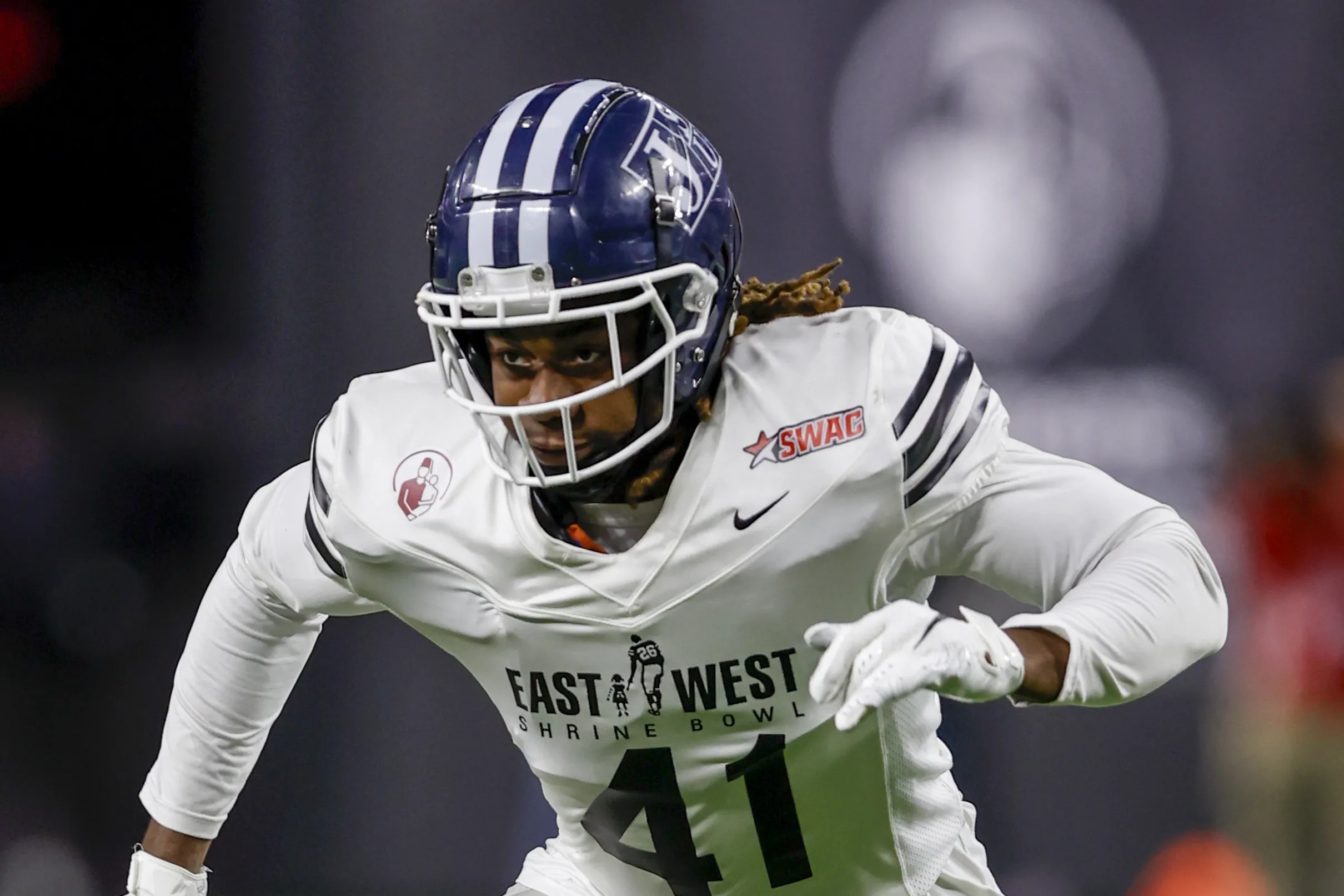 Chiefs Draft Profile James Houston IV balances linebacker and edge