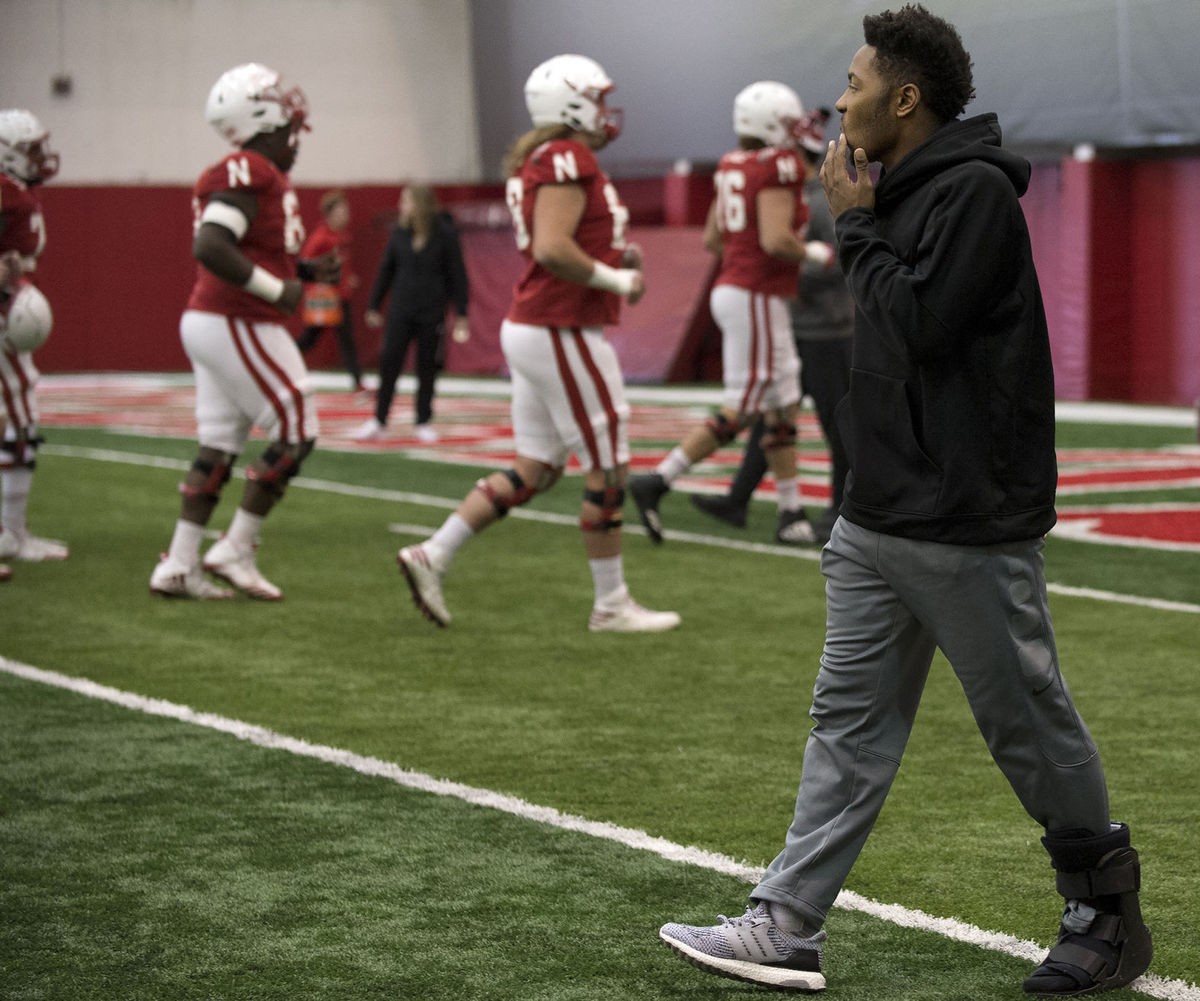 Red Report Gifford, and likely Bradley, out for Northwestern game