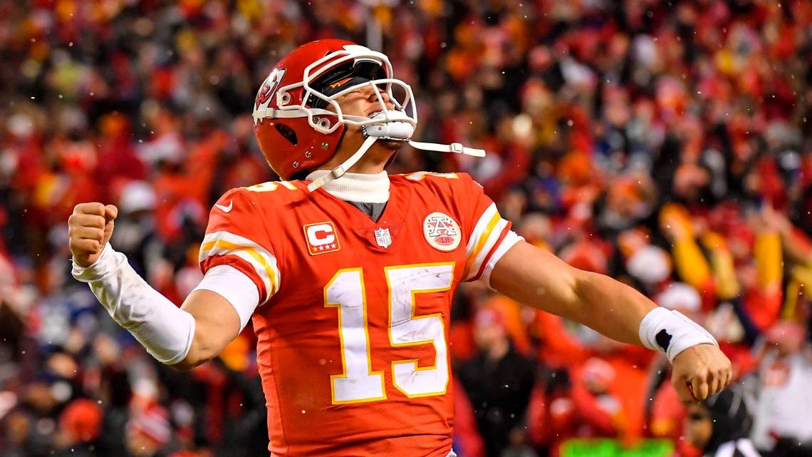‘How do you do this?’ NFL analyst breaks down Patrick Mahomes sidearm