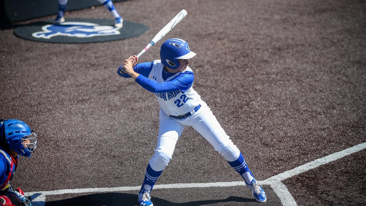 Softball splits doubleheader with lastinning action