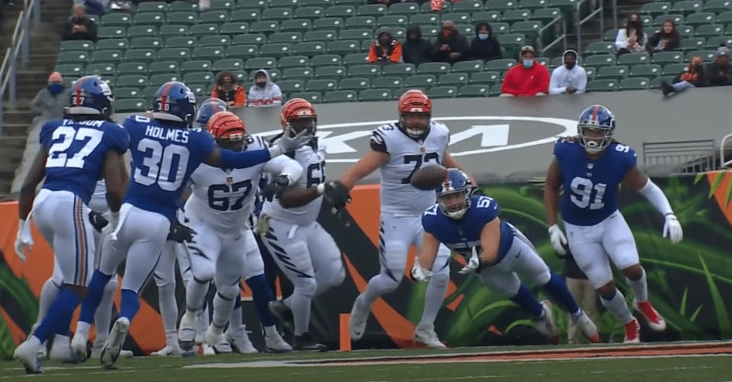 Giants activate Niko Lalos, Clayton Thorson, place Devonta Freeman on COVID list