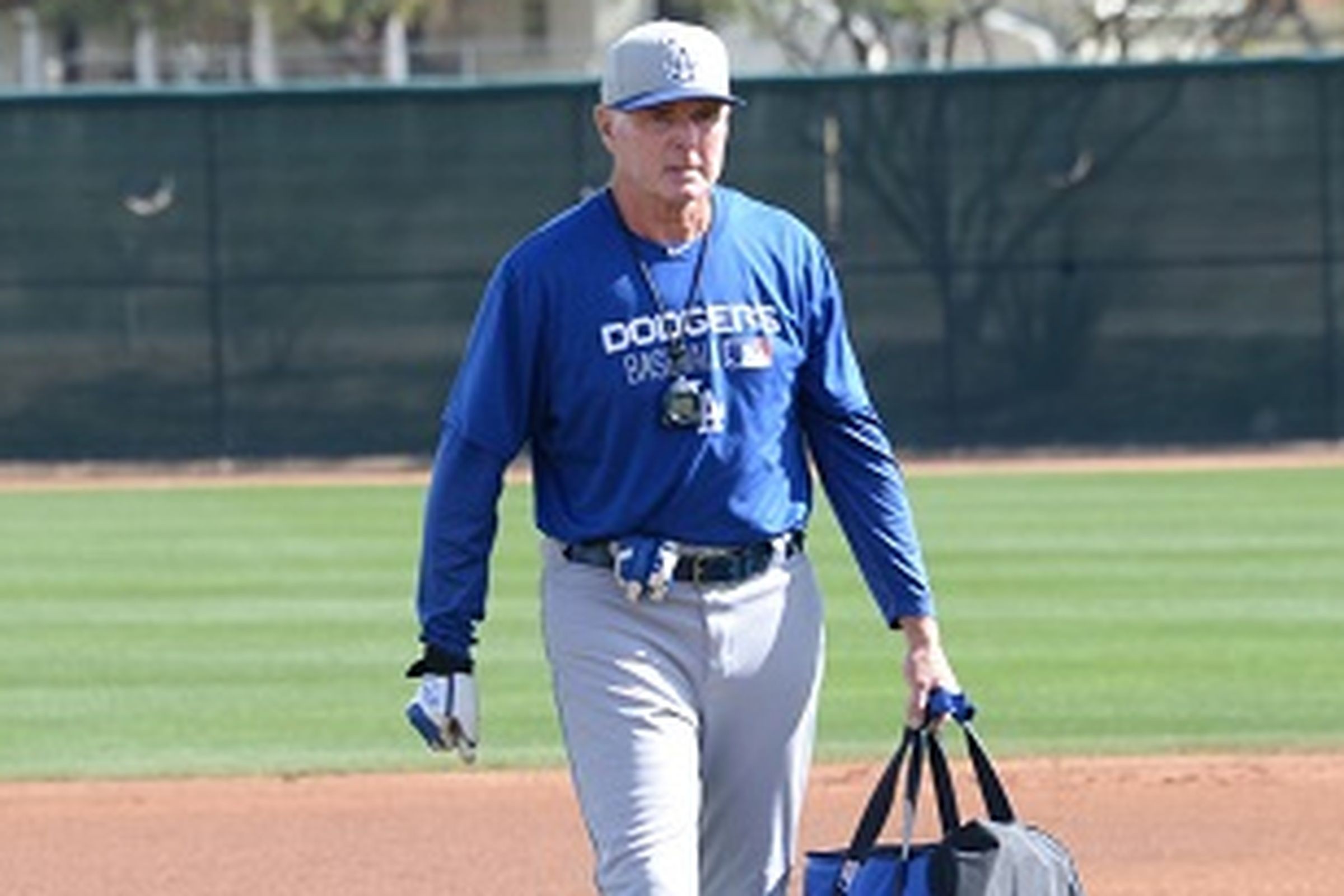 Dodgers' John Shoemaker wins 2015 Mike Coolbaugh Award