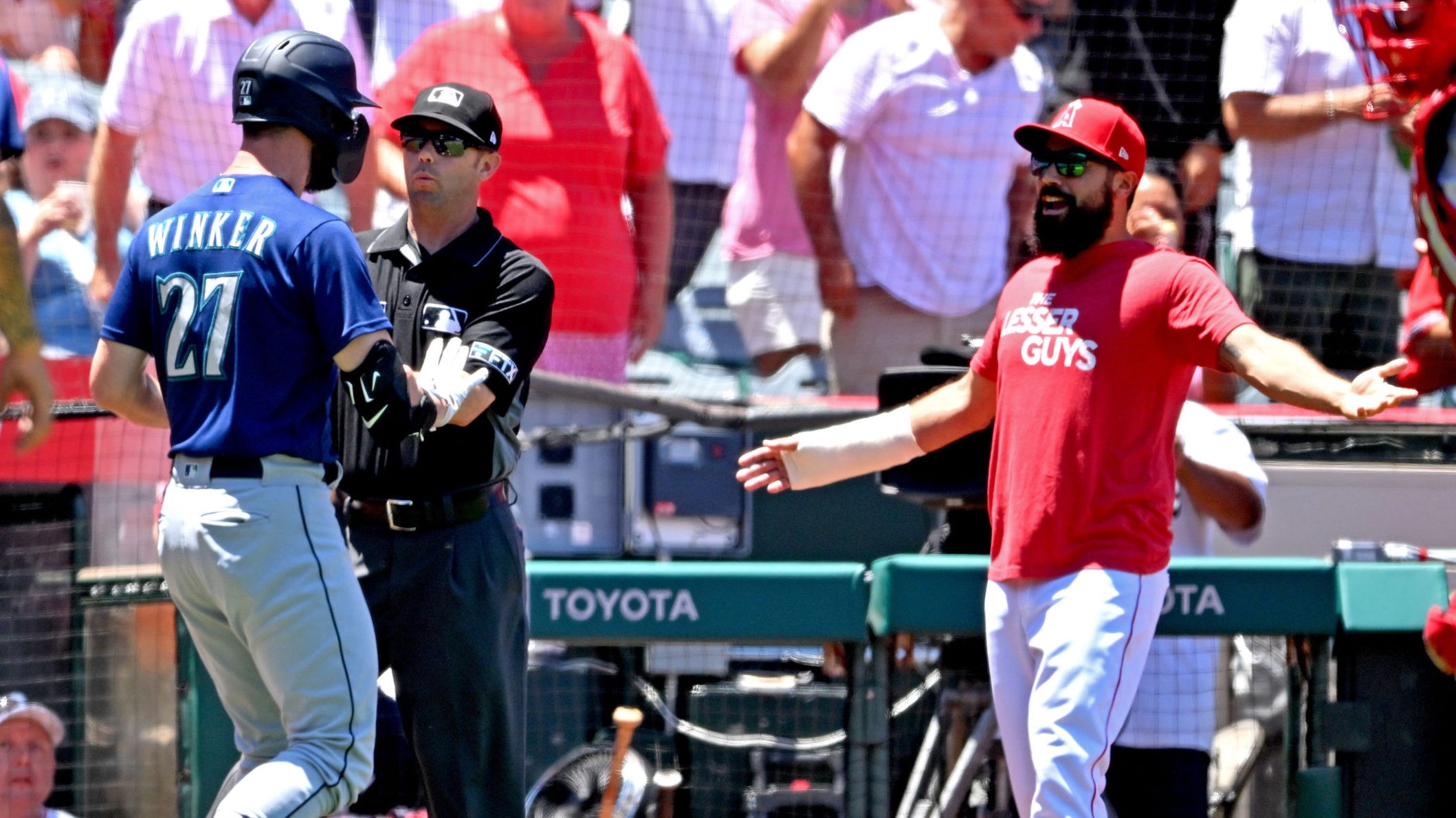 Mariners' Winker Starts Brawl Sentence as Crawford Returns From