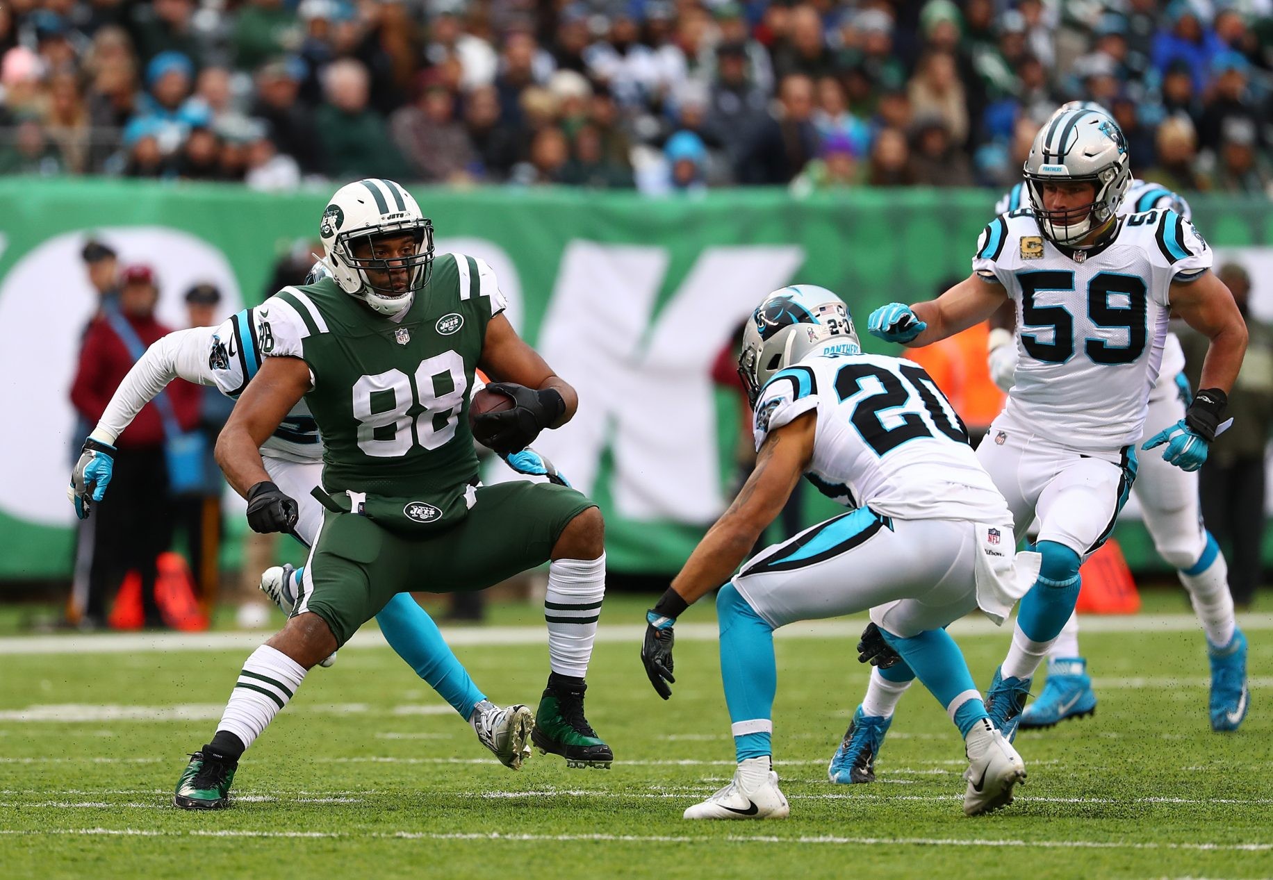 New York Jets TE Austin SeferianJenkins celebrating one year of sobriety
