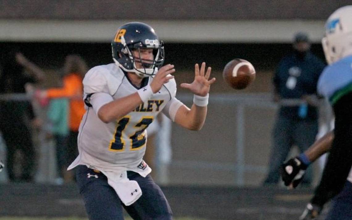 Allstate QB Holton Ahlers commits to East Carolina, picks