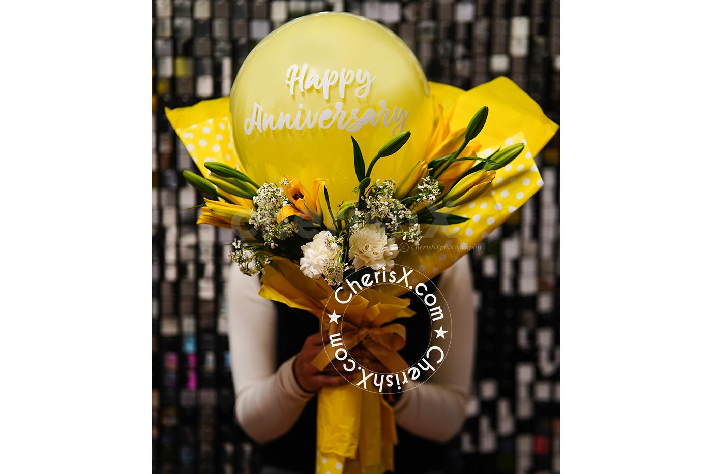 From classic lilies to cheerful balloons, yellow flower bouquet can bring joy and warmth to any