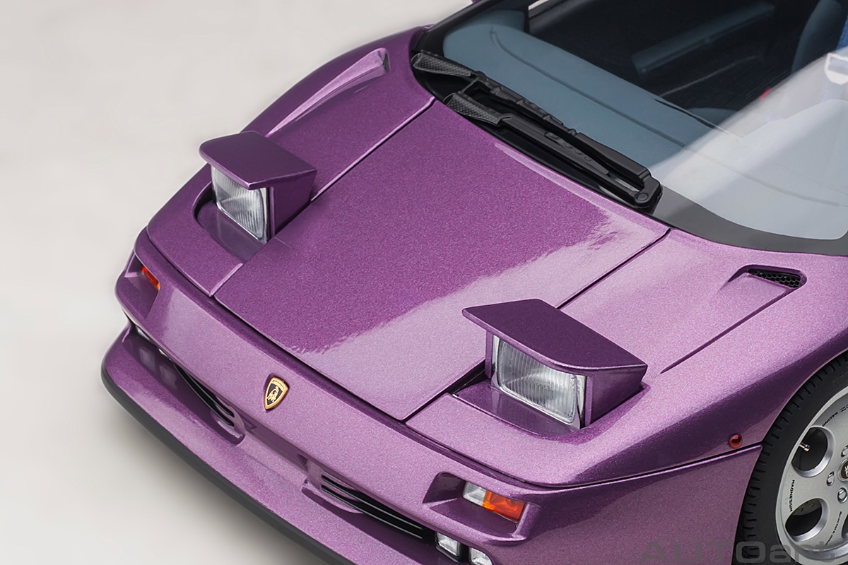 Diablo SE 30th Anniversary Edition Purple in 118 Scale by