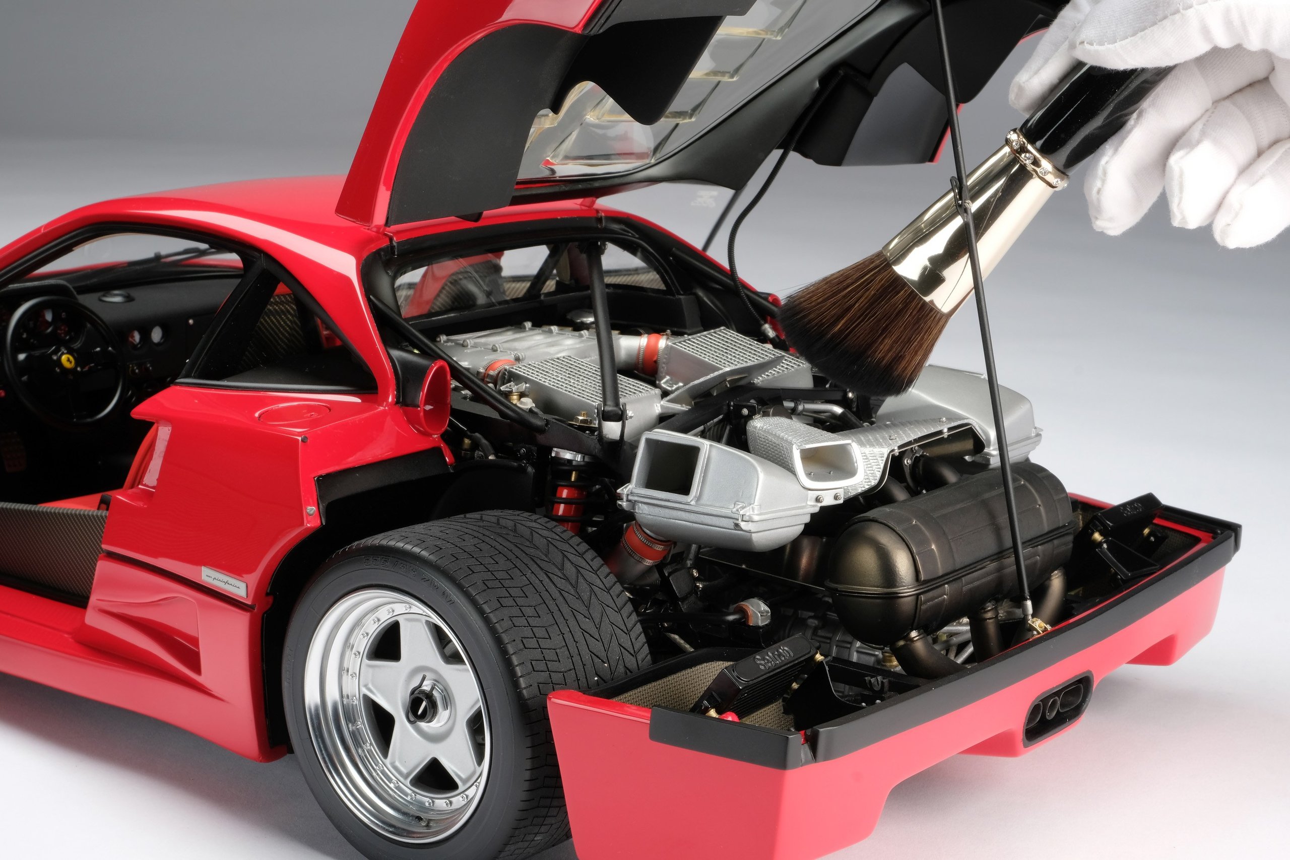 Ferrari F40 Model Car in 18 Scale by Amalgam by Amalgam