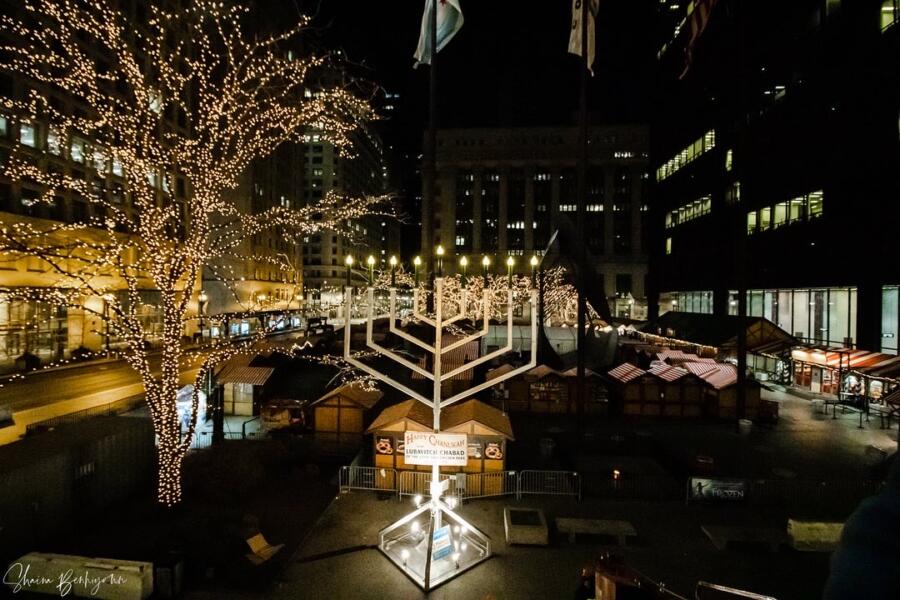 Daley Plaza Events 2023 Best Spots for Christmas Lights in Chicago Holiday Displays & Events