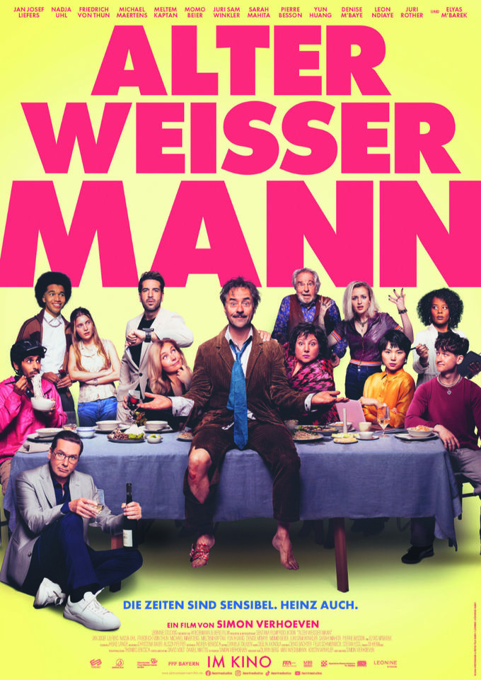 Alter weißer Mann Cineplex Germering