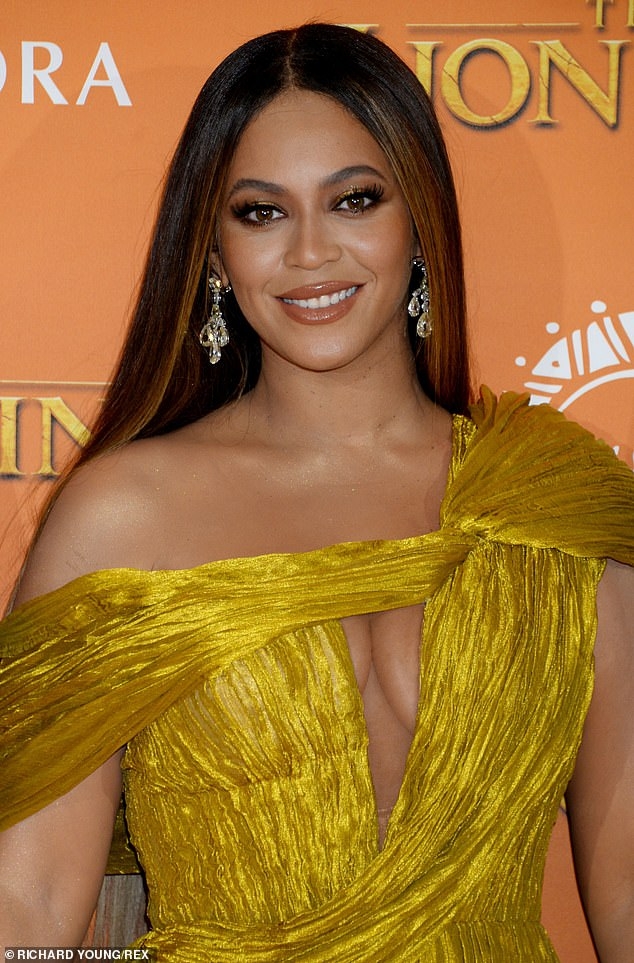 Beyonce sends Katy Perry 250 bouquet of flowers to celebrate birth of