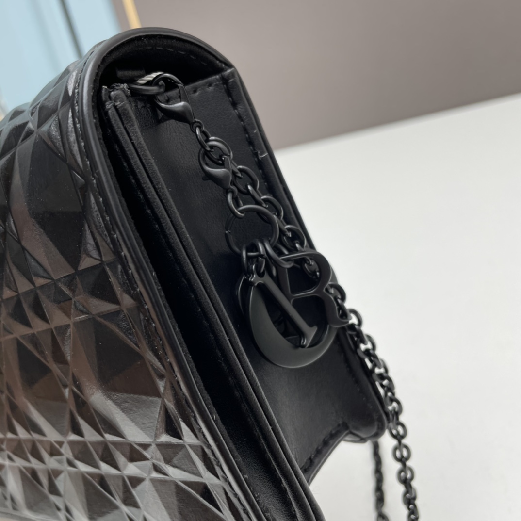 Cheap Replica 人気商品の Dior Christian ブラック チェーンショルダーバッグ ディオール ショルダーバッグ