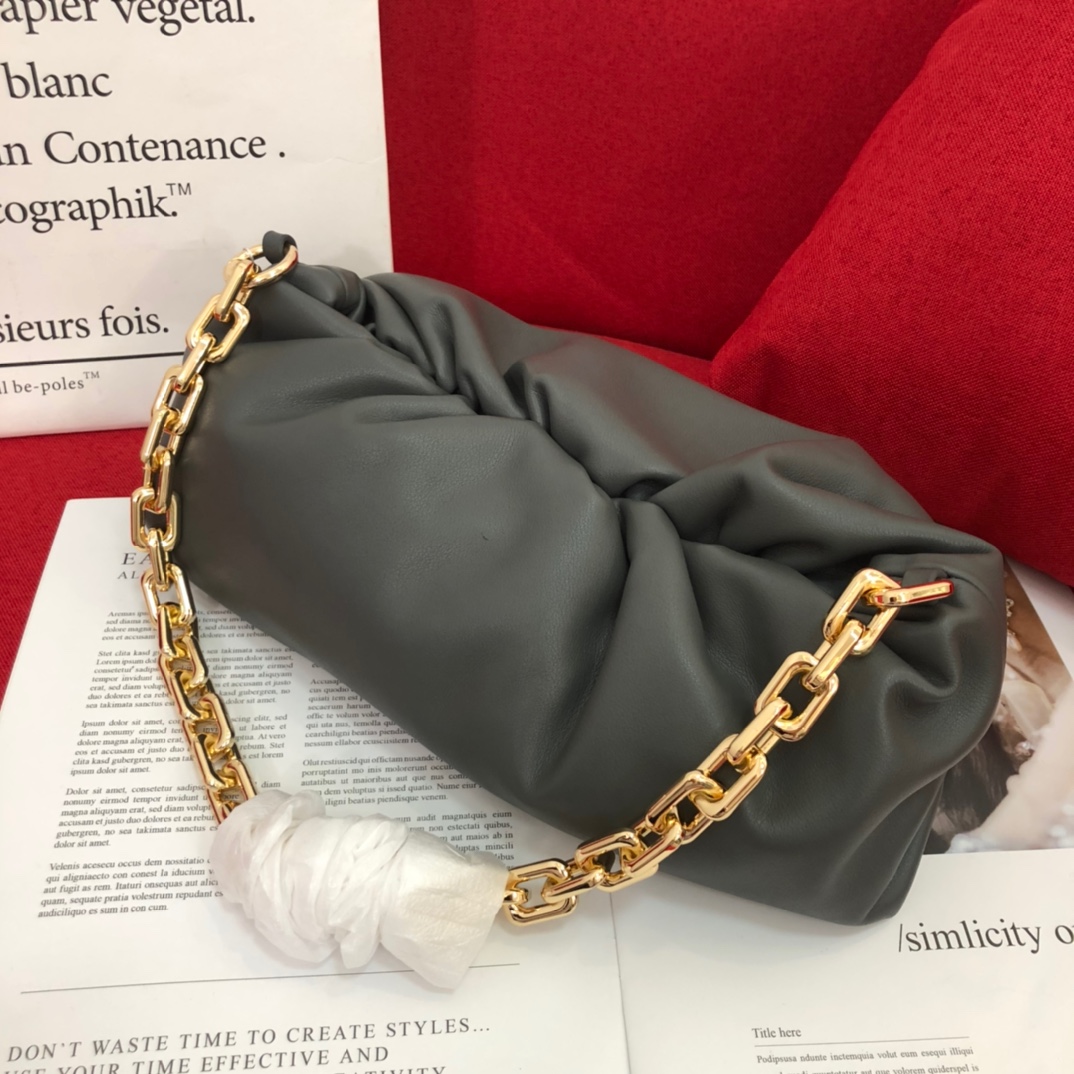 Cheap Replica Bethany Clutch Replica Wholesale Purse Valley