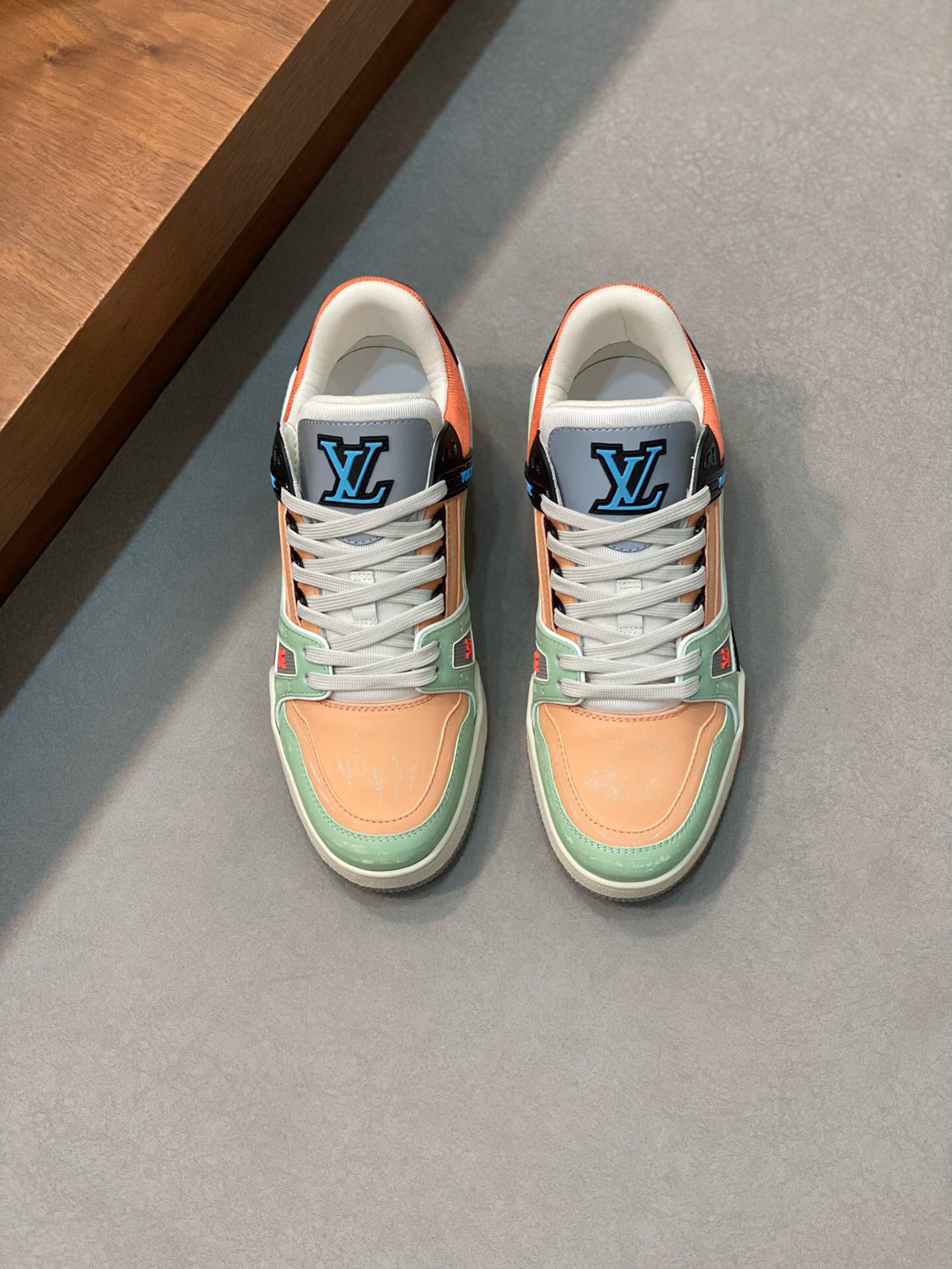 Wholesale Replica Louis Vuitton Shoes Fake Replica Louis Vuitton