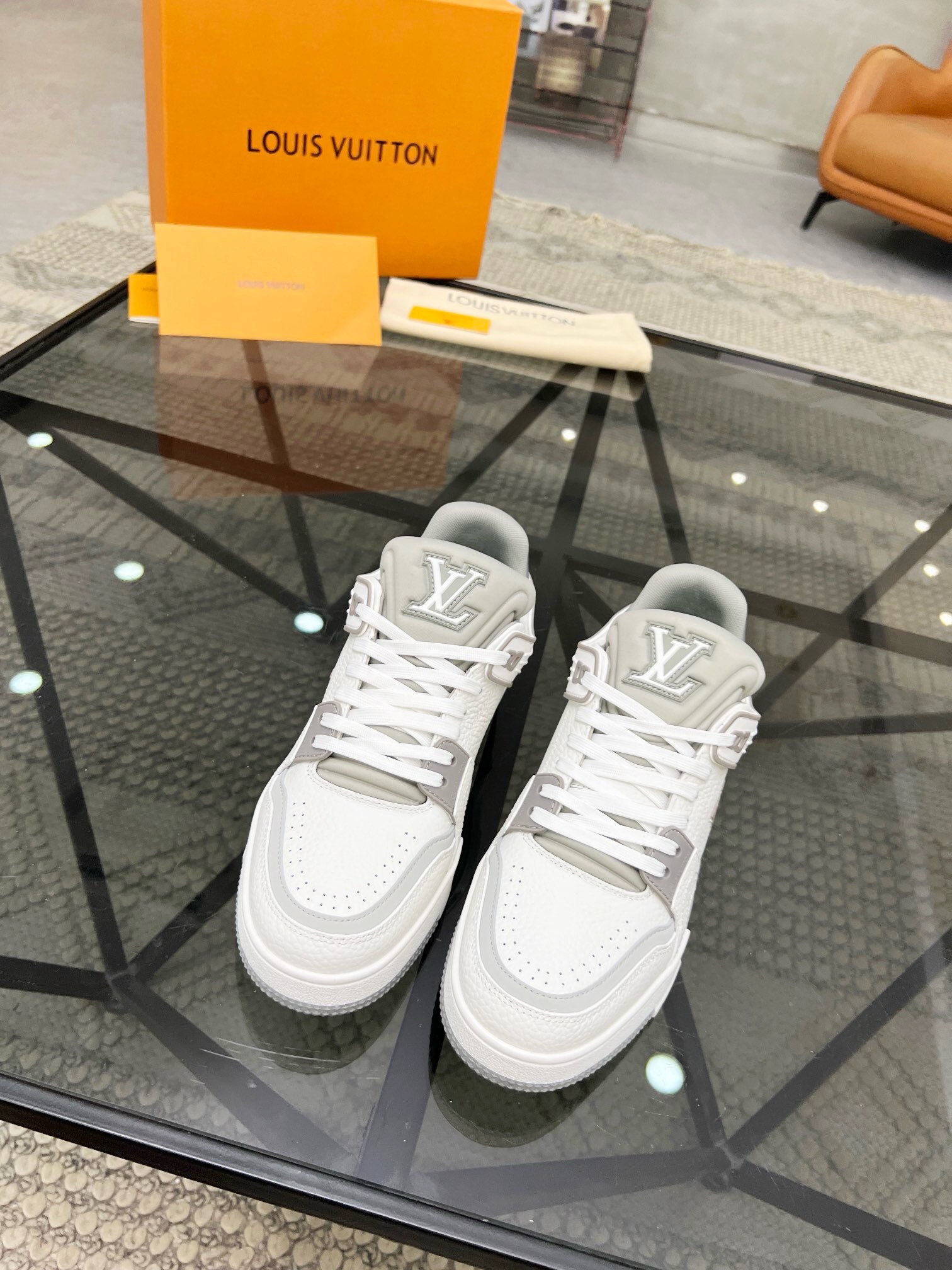 Wholesale Replica Louis Vuitton Shoes Fake Replica Louis Vuitton