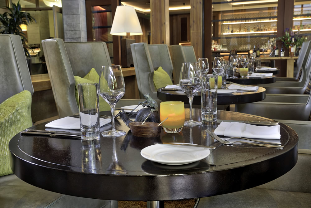 SeaTac Restaurants Copperleaf Restaurant at Cedarbrook Lodge