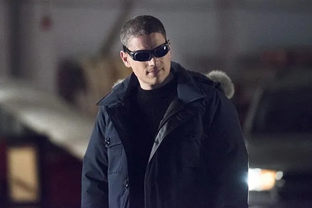 THE FLASH Season 1, Episode 22 Recap "Rogue Air" Collider