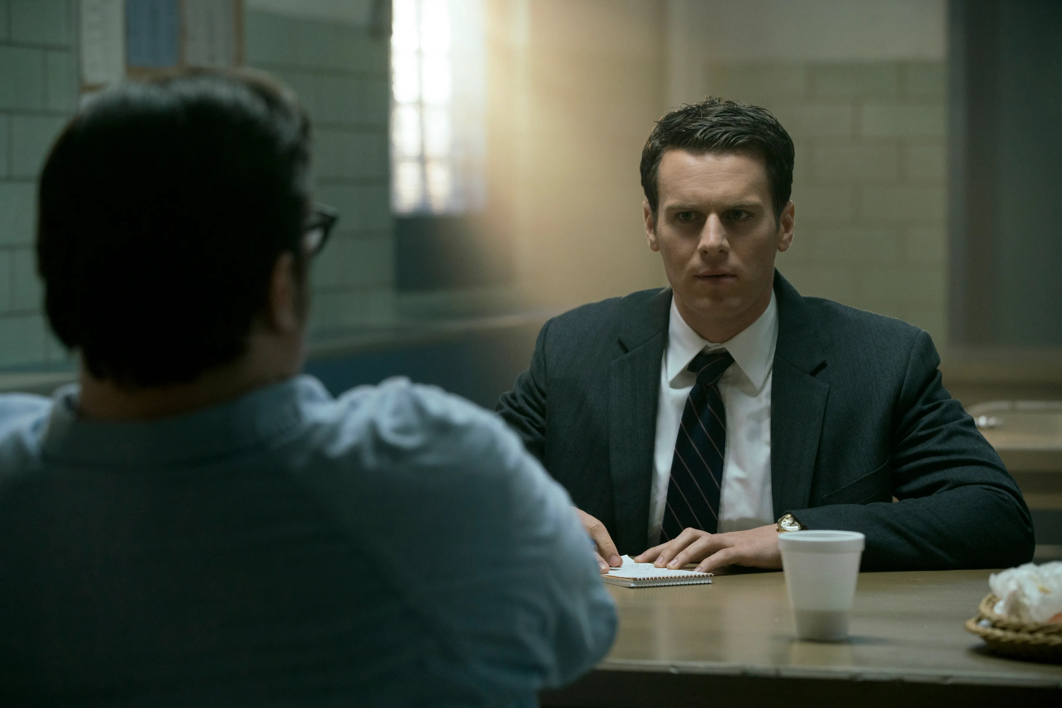 Mindhunter Review Netflix's Extraordinary Crime Show Collider