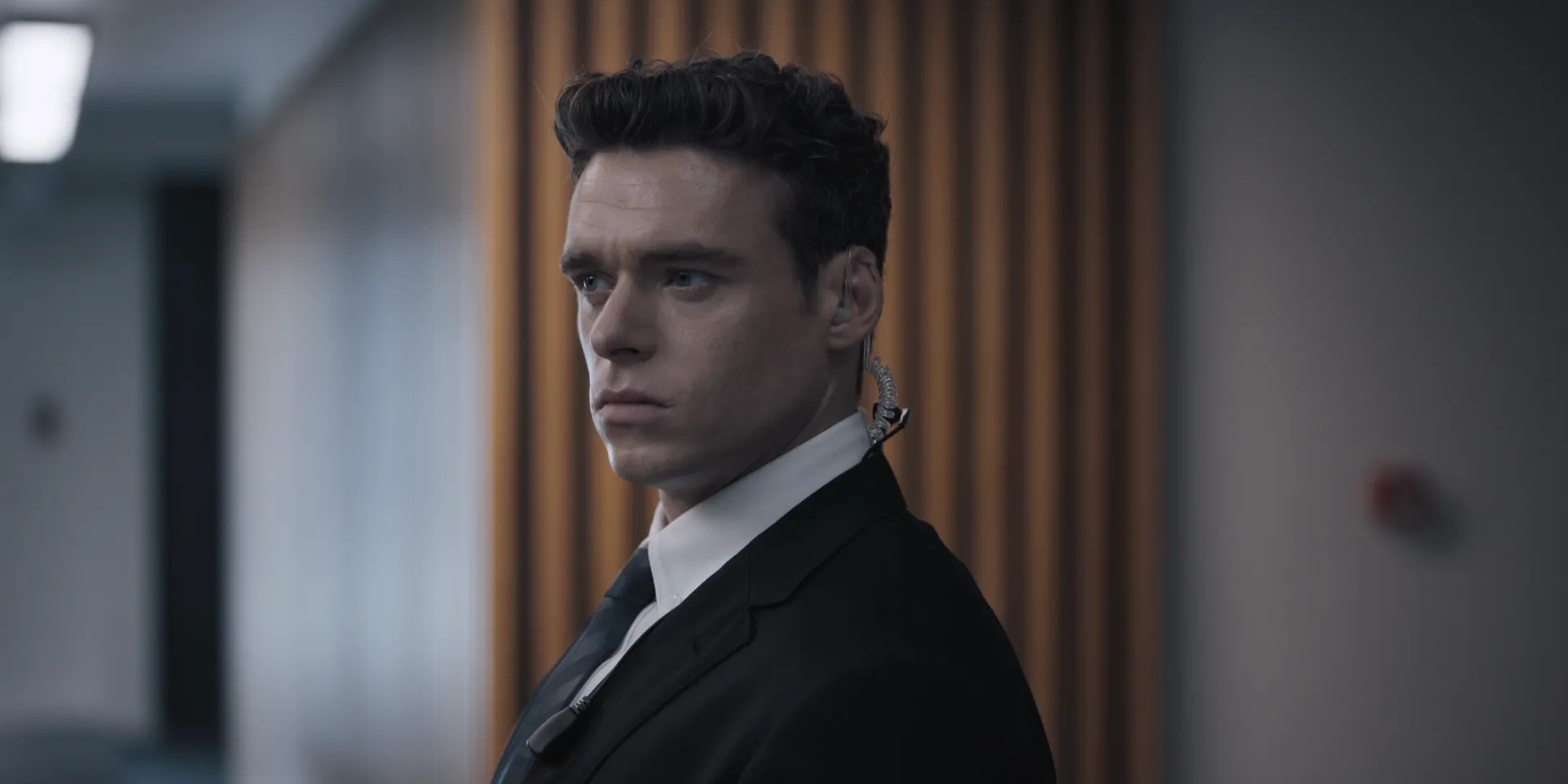 Bodyguard Review Richard Madden Owns Netflix's Thriller Series Collider