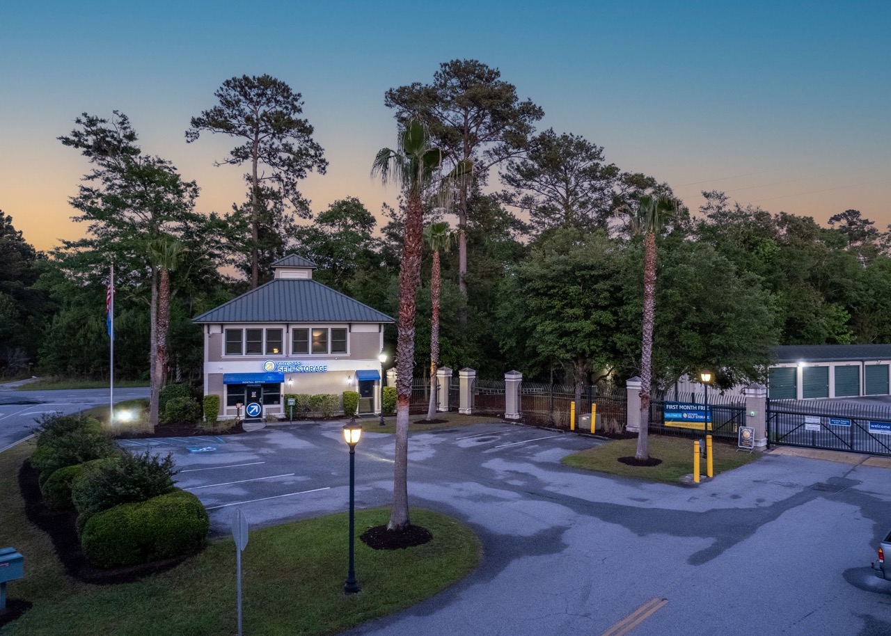 Self Storage Units in Bluffton, SC on Estate Dr. Compass