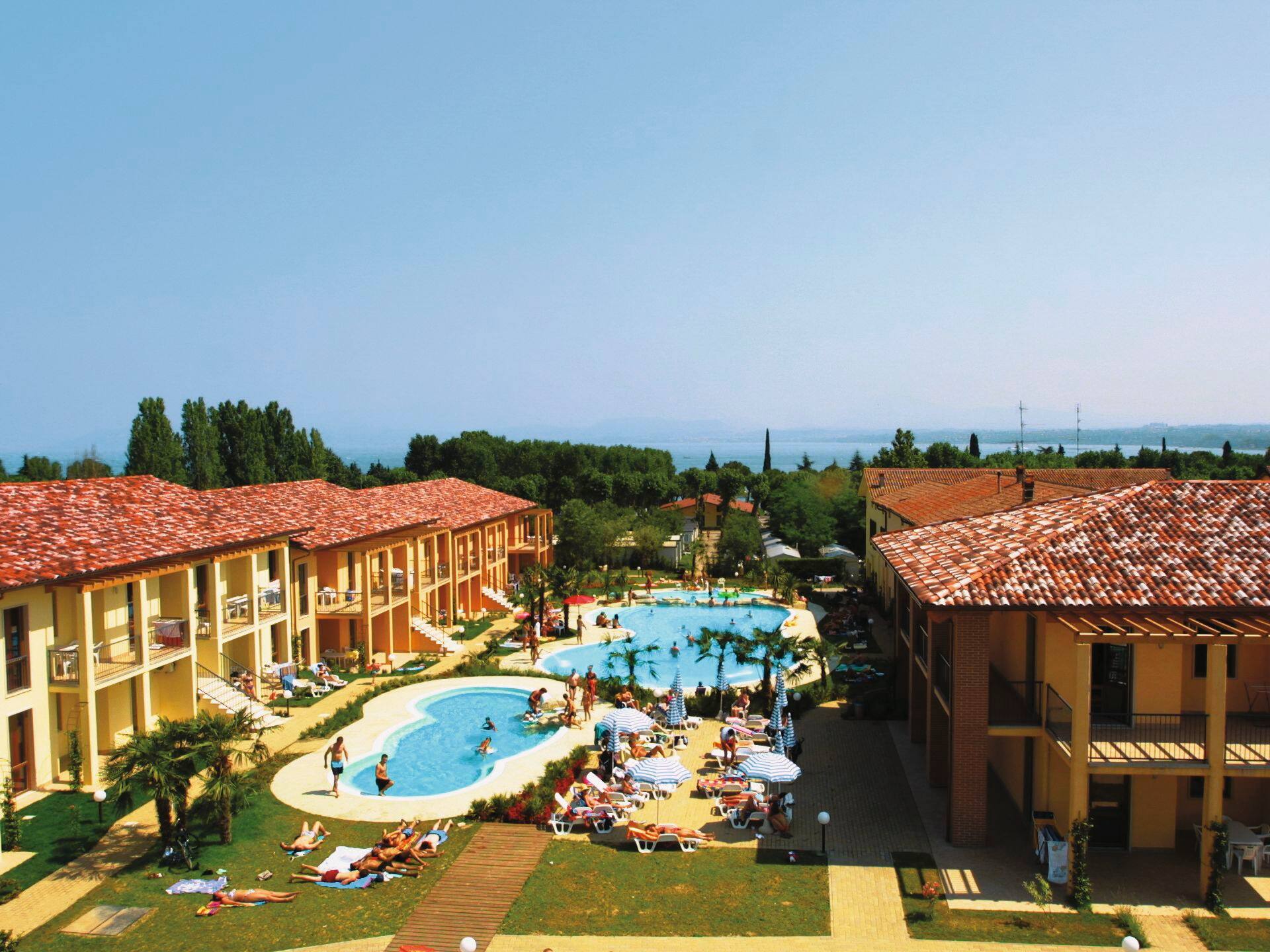 Bella Italia Apartments in Peschiera Thomson now TUI