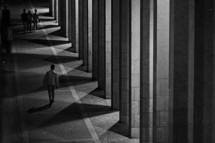 How To Capture Amazing Shadow Photos Contrastly