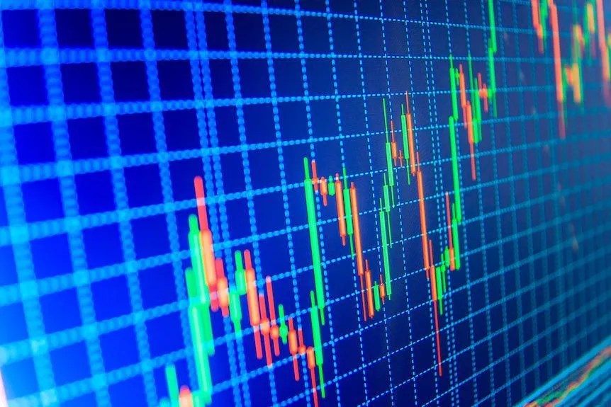 After Hours Trading Overview, Participants, Benefits and Risks