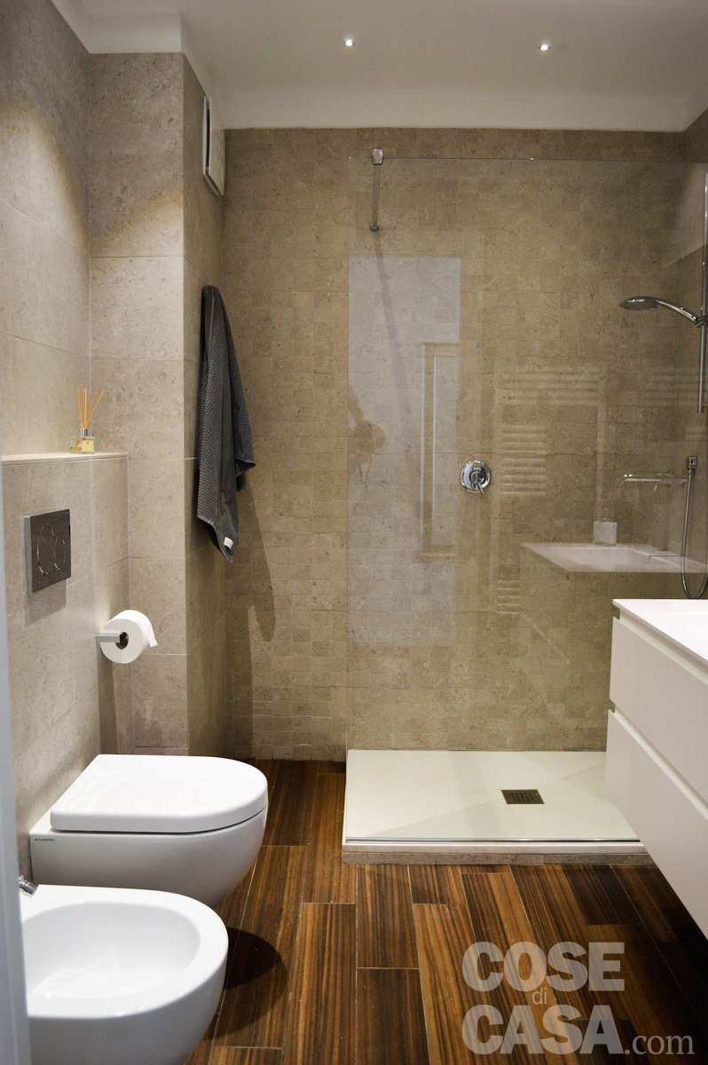 Piastrelle per rivestimento box doccia : Serie vero di marazzi fissore.com list piastrelle effetto legno la collezione “vero” di marazzi si ispira alla bellezza dei roveri,. Una mansarda con scala elicoidale e pavimento in piastrelle effetto