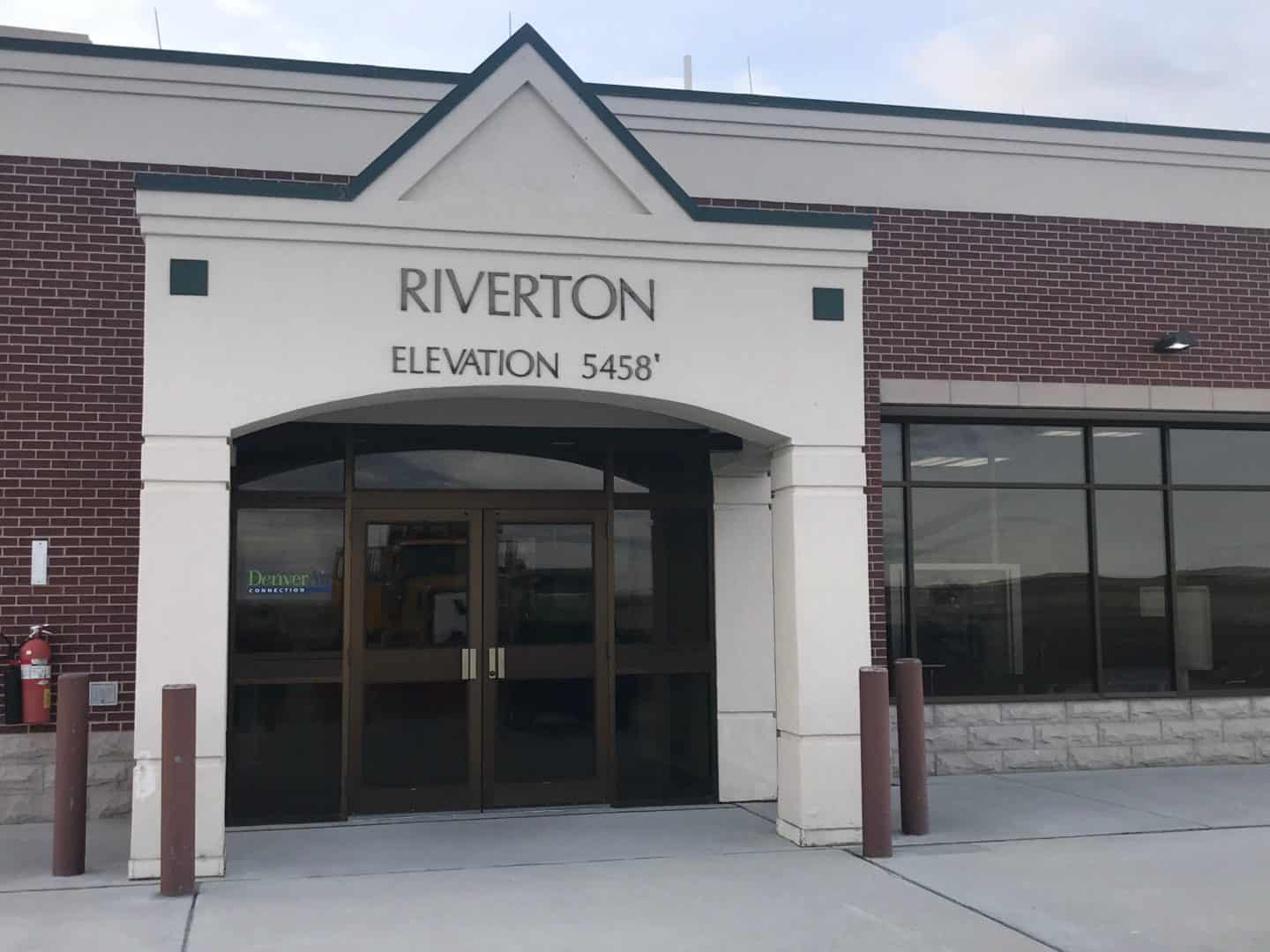 Riverton airport passenger numbers grew by 238 travelers in December to