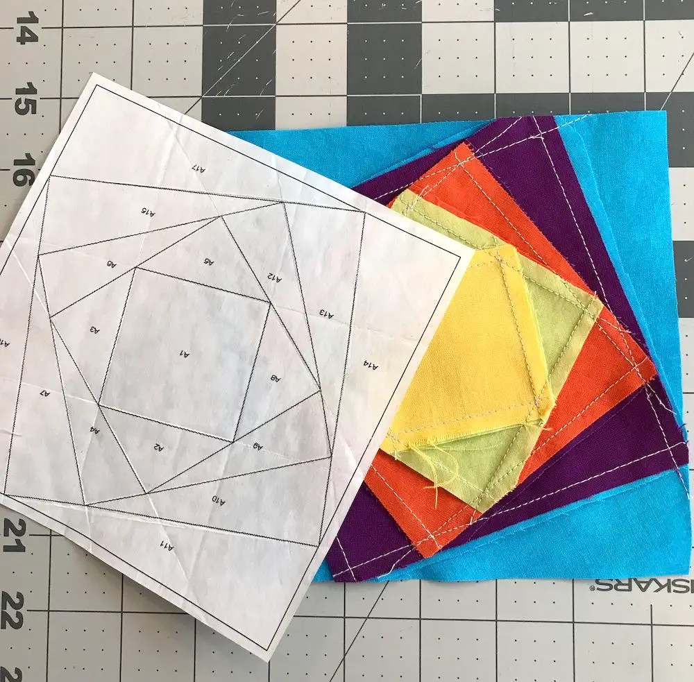 How to Foundation Paper Piece using Freezer Paper  How to Foundation Paper Piece using Freezer Paper