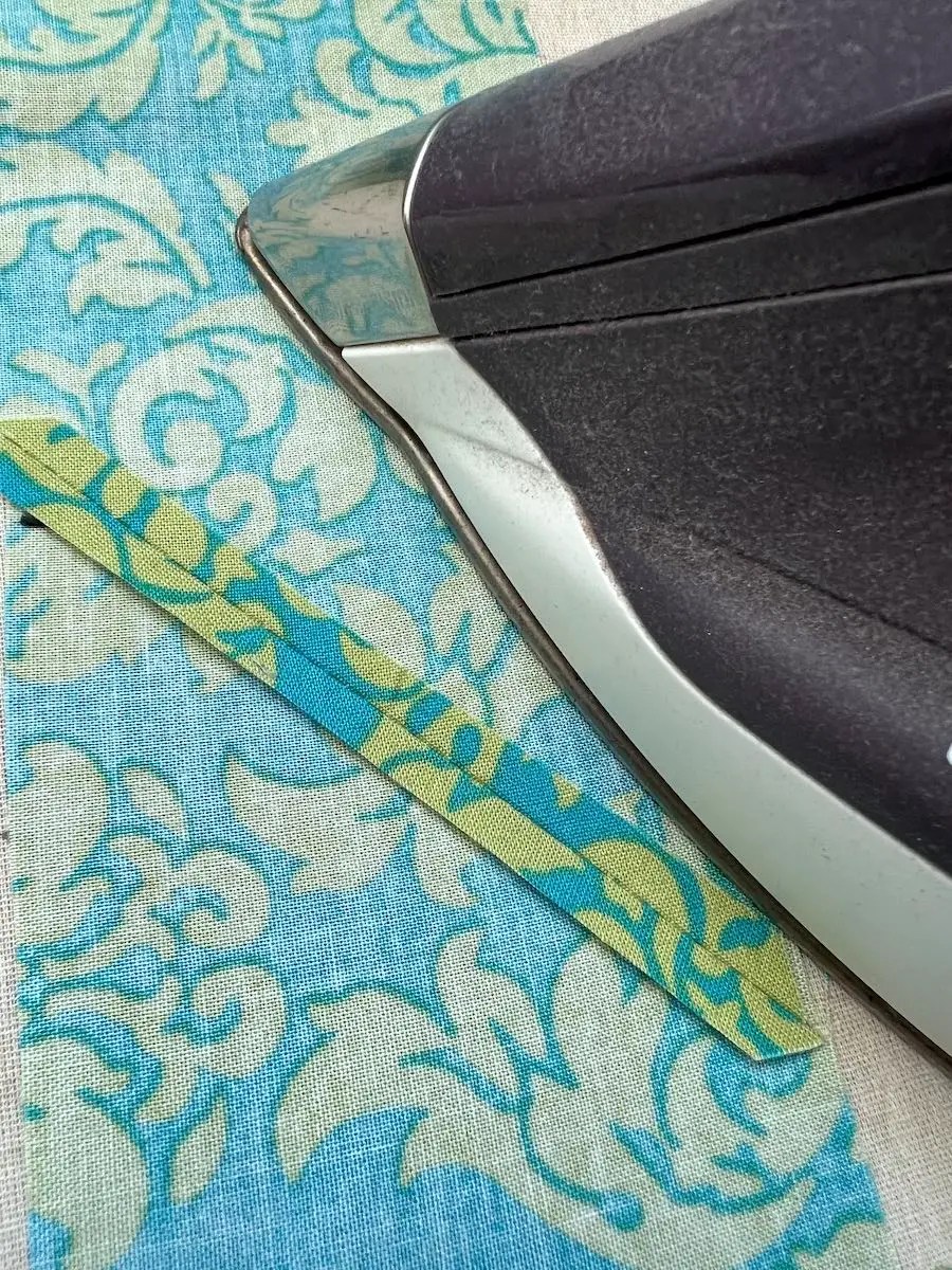 How to Bind a Quilt, StepbyStep Tutorial Create Whimsy