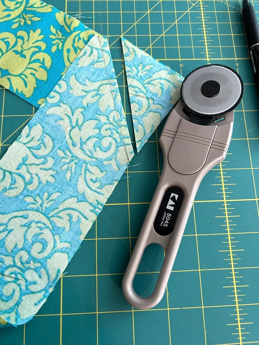 How to Bind a Quilt, StepbyStep Tutorial Create Whimsy