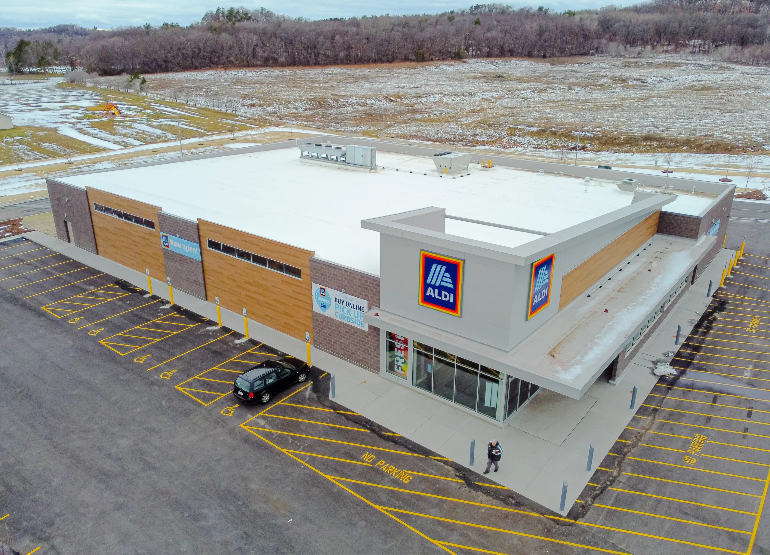 ALDI’s 225 New US Stores in 2025 Part of 9B Expansion CRE Daily