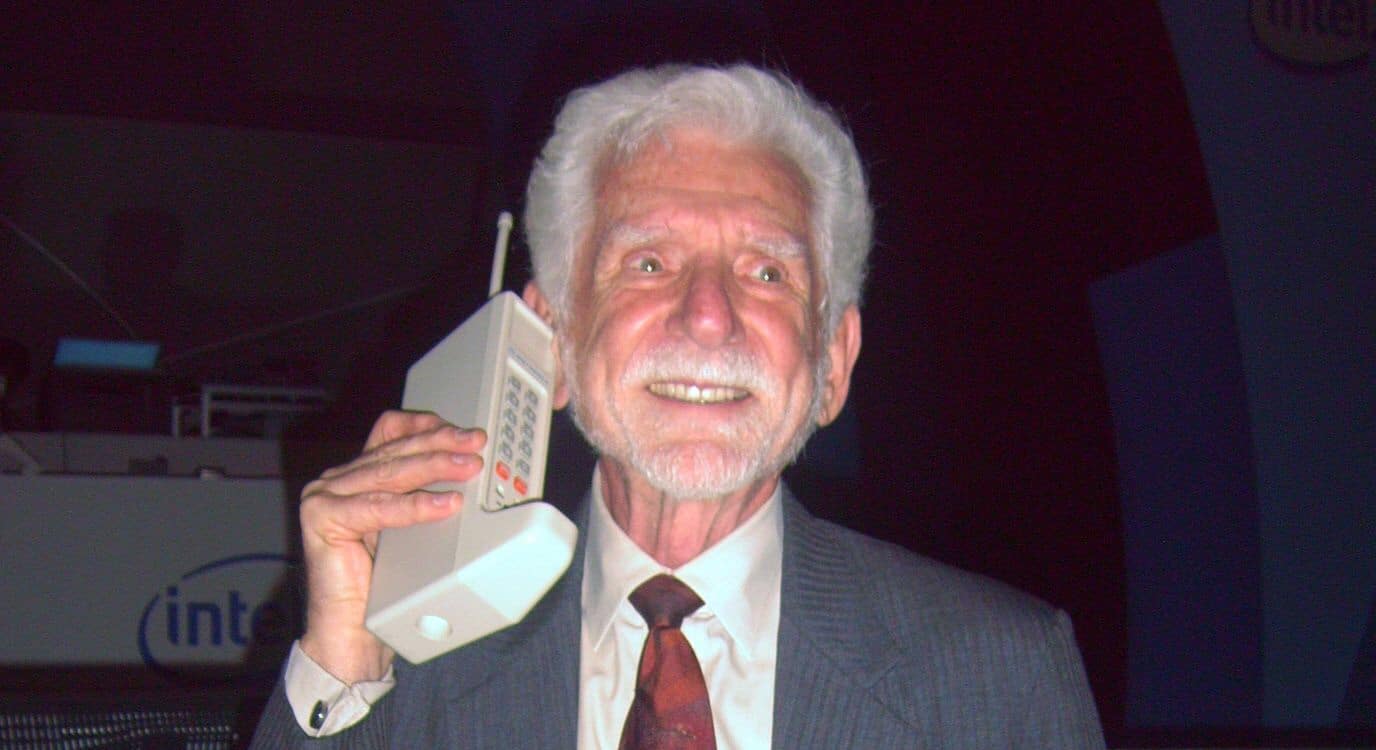 First mobile phone call made 45 years ago today Cult of Mac