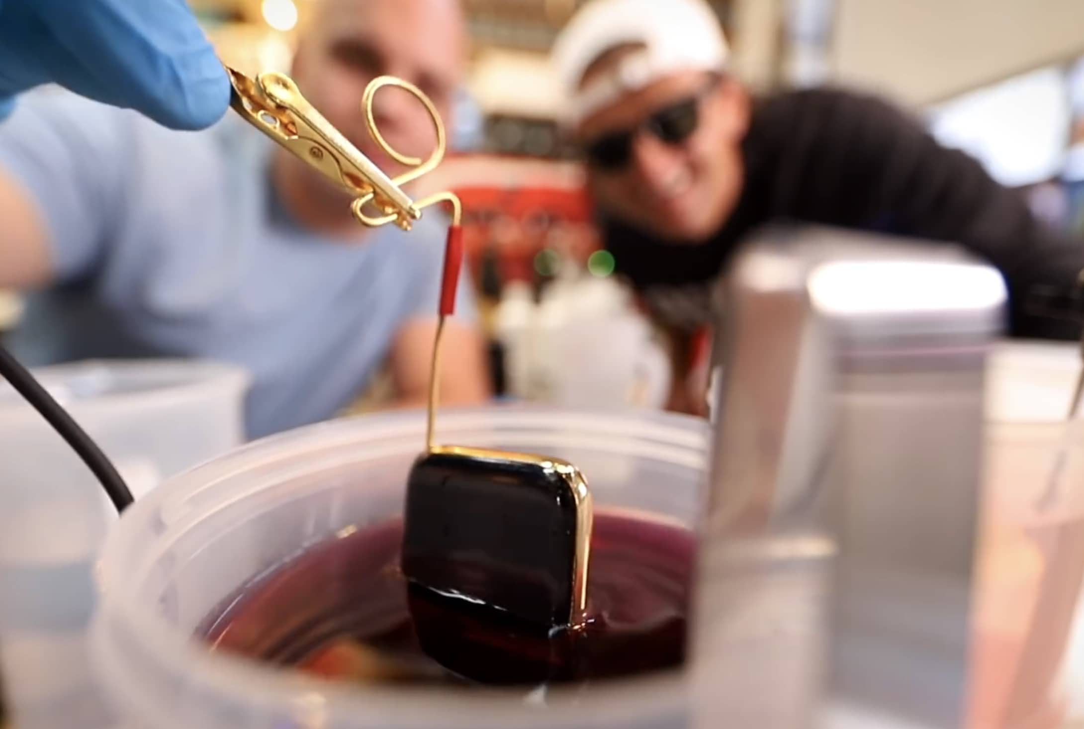 Casey Neistat dipped his Apple Watch in gold and it still works Cult