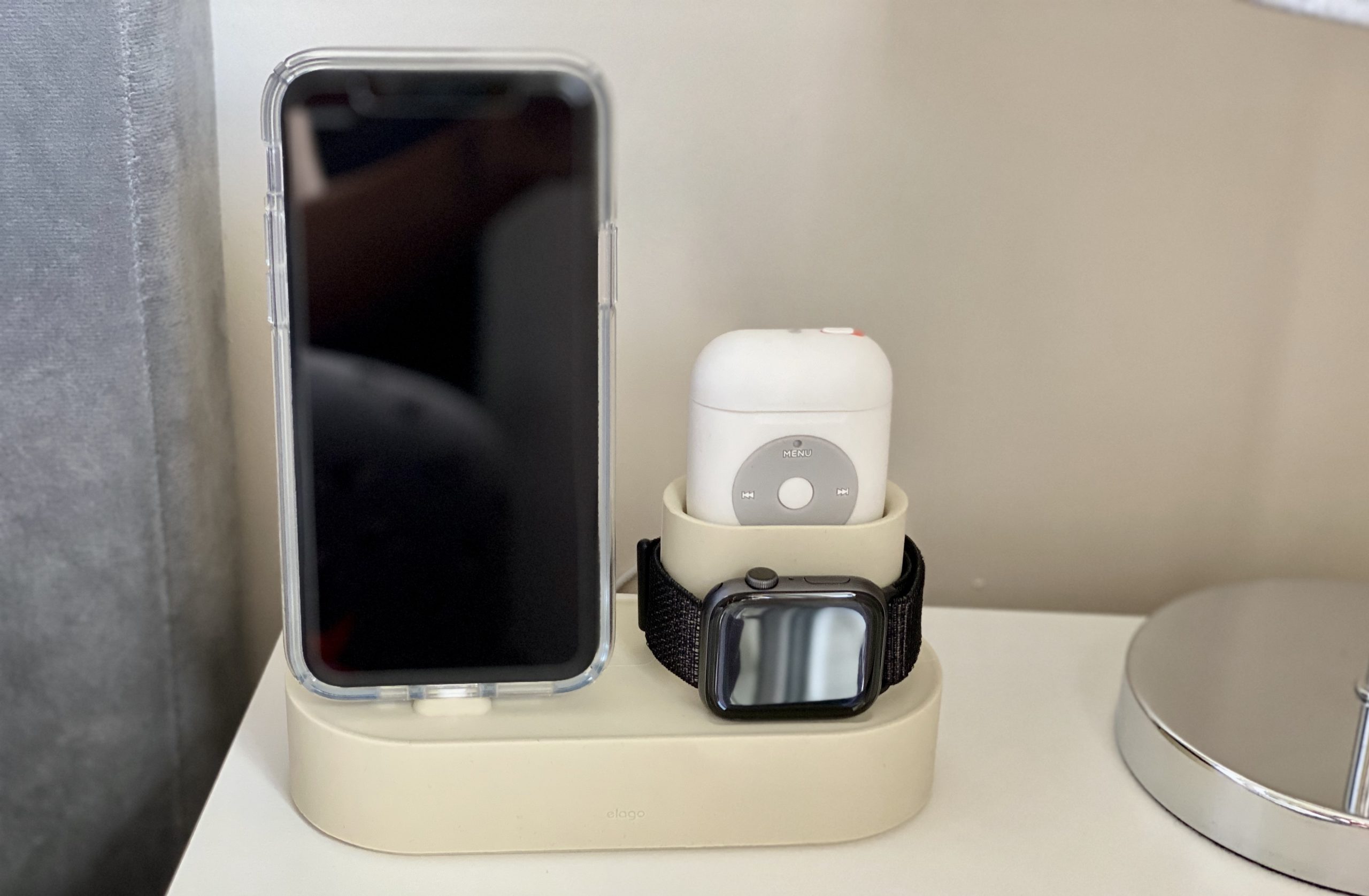 Elago 3in1 charging hub is virtually unbreakable, a