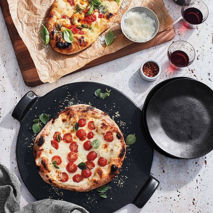 Glazed Emile Henry Pizza Stone + Reviews Crate & Barrel Canada