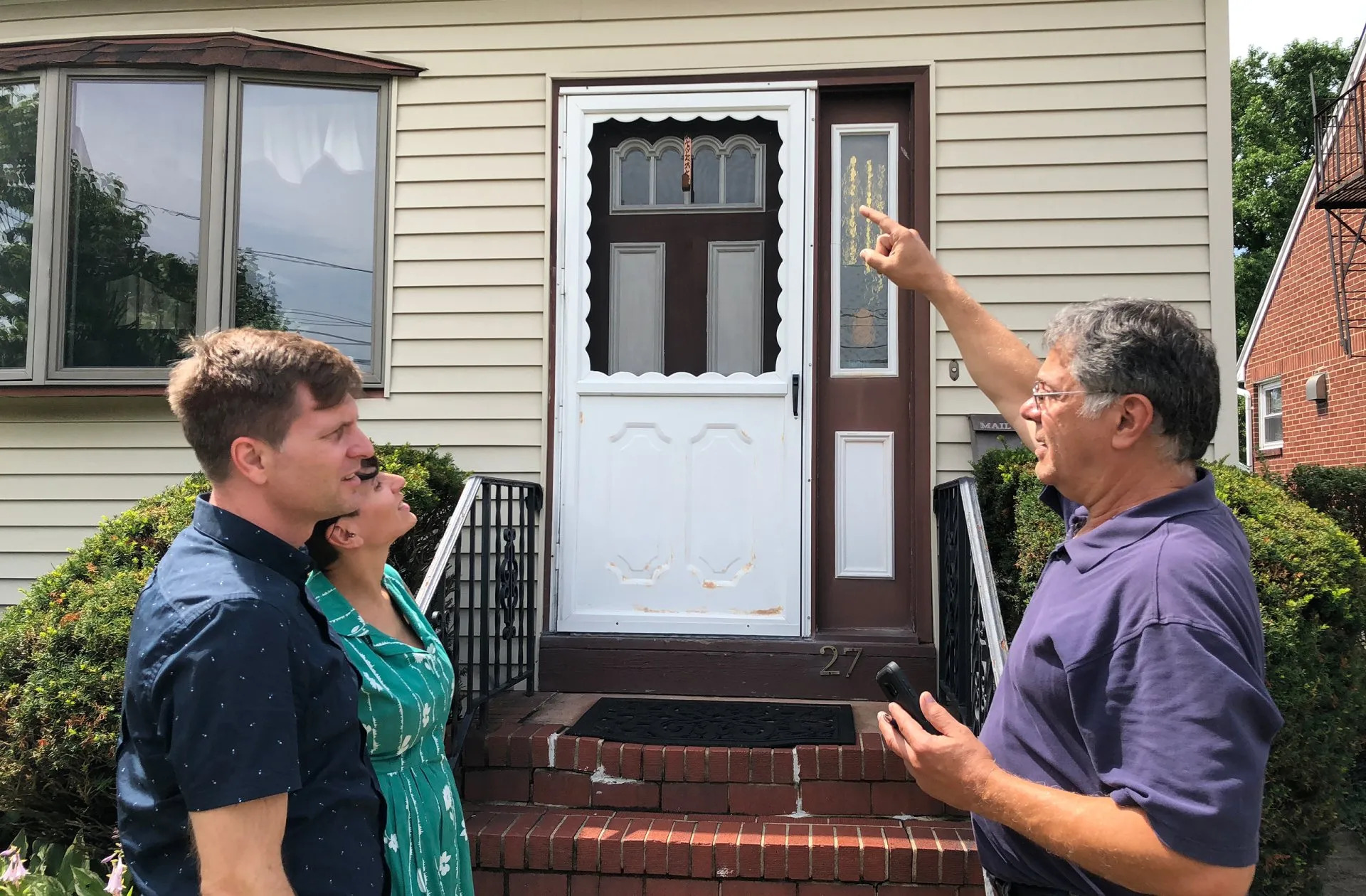 3 Reasons Why The Realtor Should Always Be Present During The Home