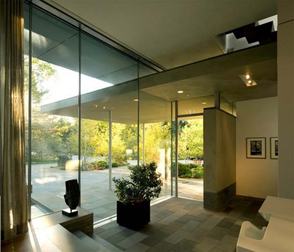 Beautiful architecture using the topography as an ally the Cascade