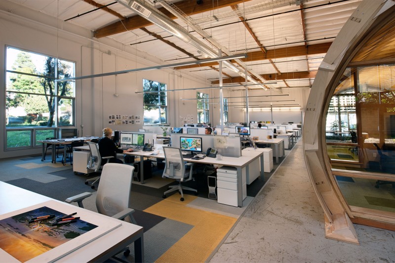 Contemporary Office Space In California Blends Creativity With Indoor