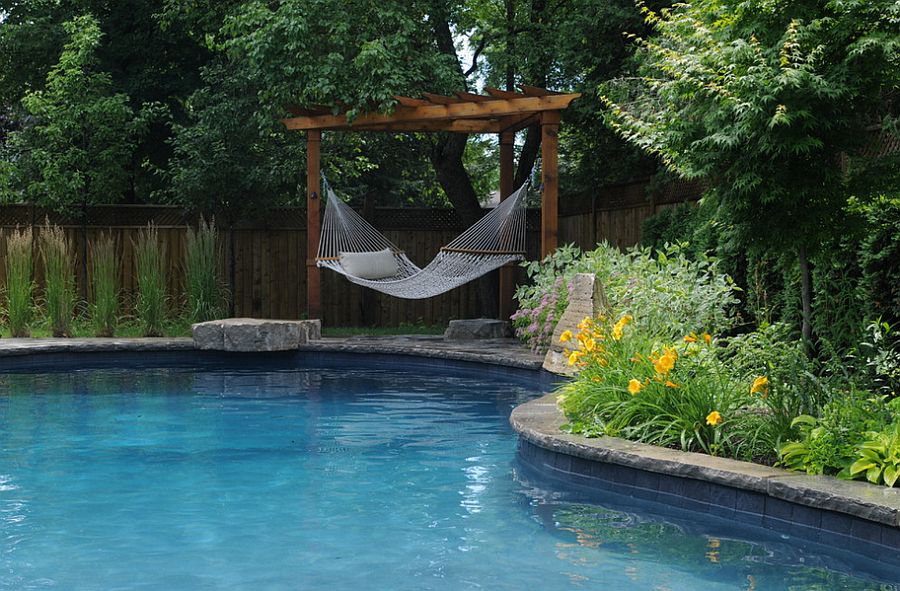 Summer Spirit 25 Cool Outdoor Hangouts with a Hammock!