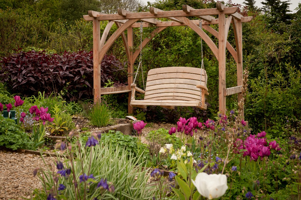 Garden Swings The Enchanting Element in Your Backyard