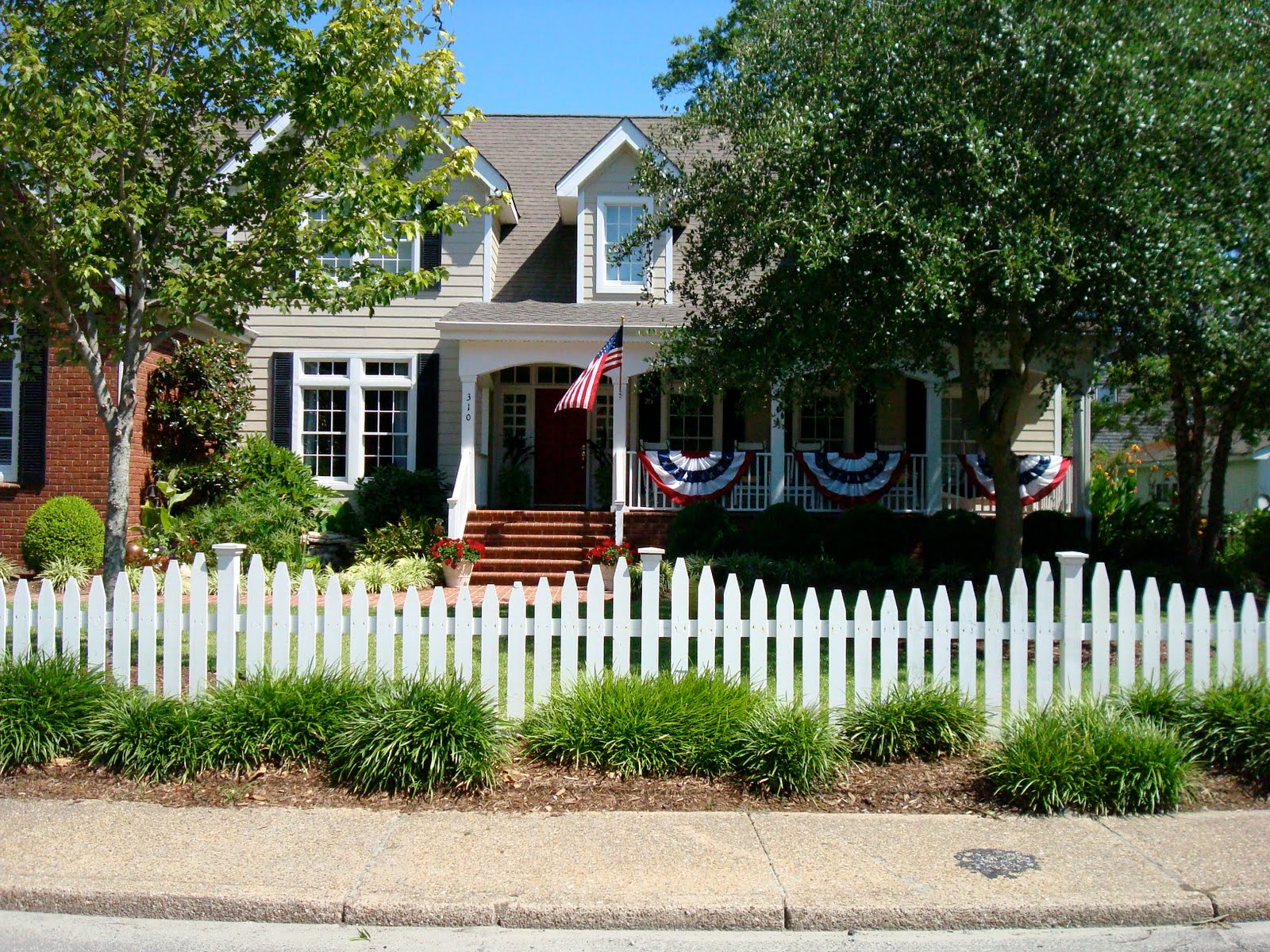 Living the American Dream with a White Picket Fence! Living the American Dream with a White Picket Fence!