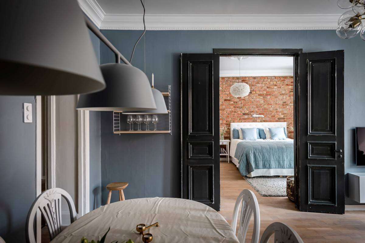 10 Bold Black Interior Doors Ideas to Elevate Your Home Décor