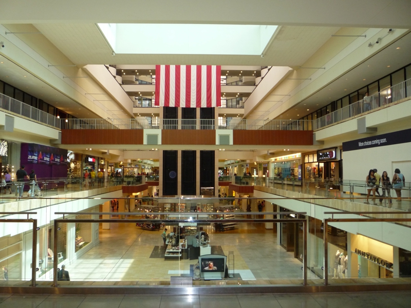 The Galleria Mall A Popular Shopping And Dining Destination Denver Mart