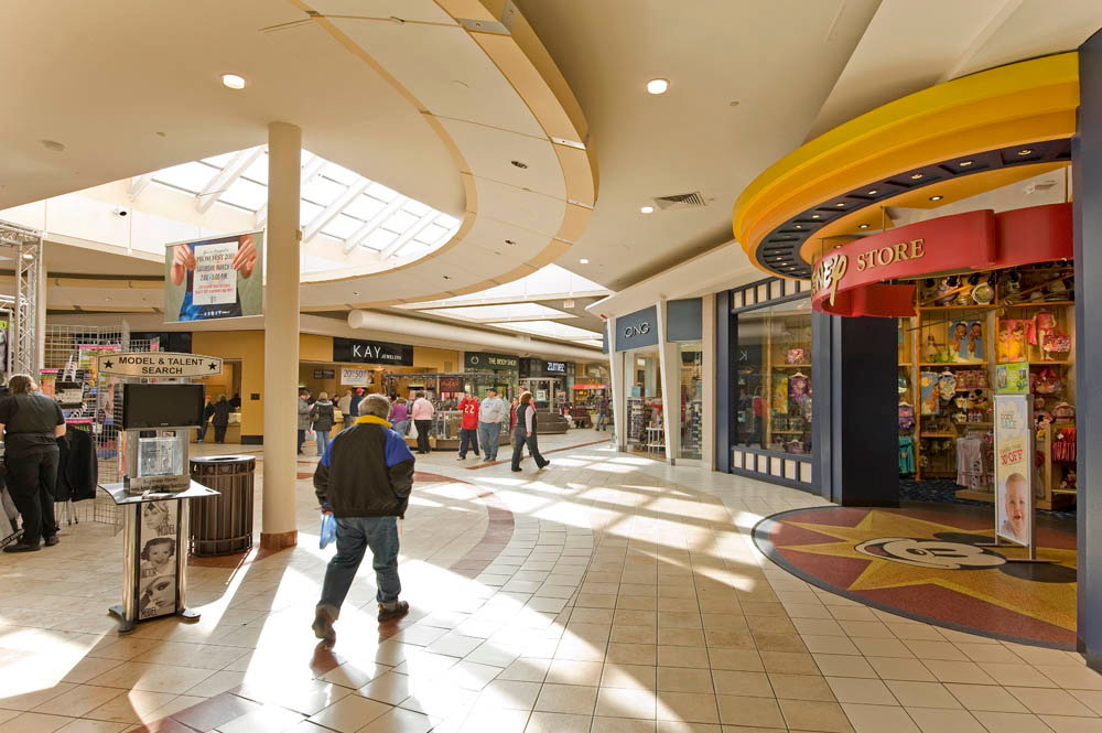 The Manchester NH Mall A Shopping Destination For Locals And Tourists