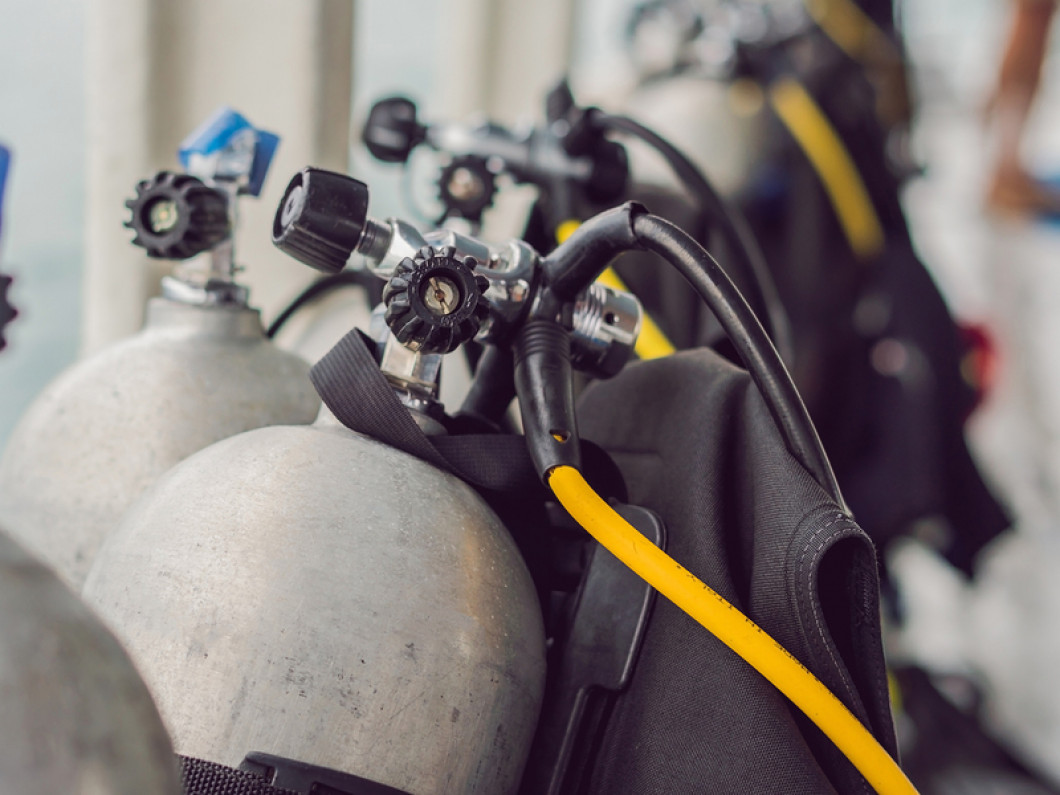 How To Fill A Diving Cylinder DesertDivers